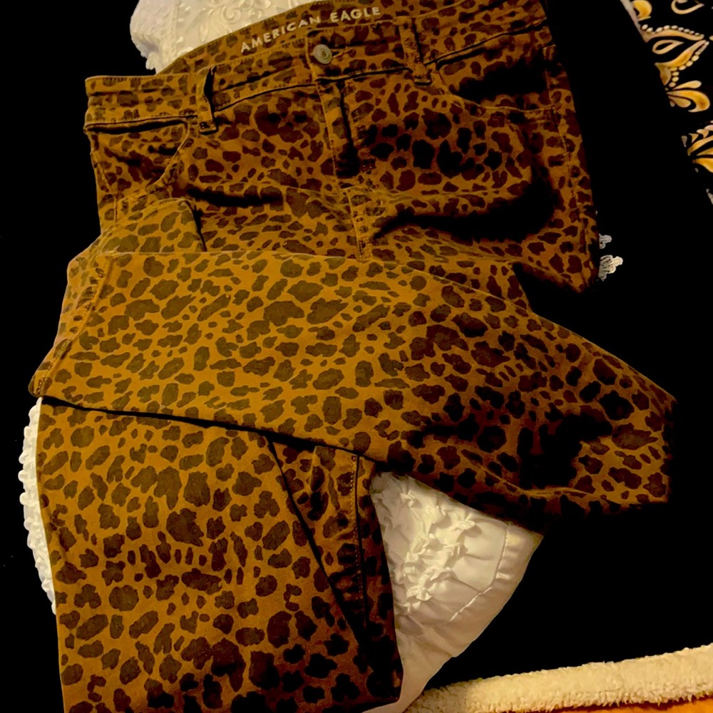 American Eagle cheetah stretch skinny jeans 14